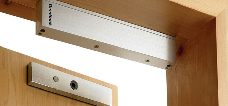 Magnetic lock installation Valinda